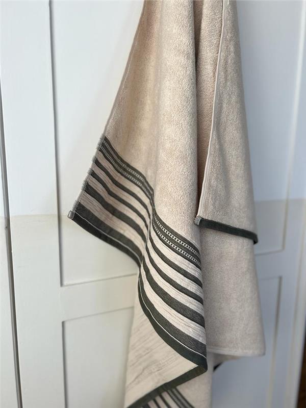 Tutto Olive Bath Towel